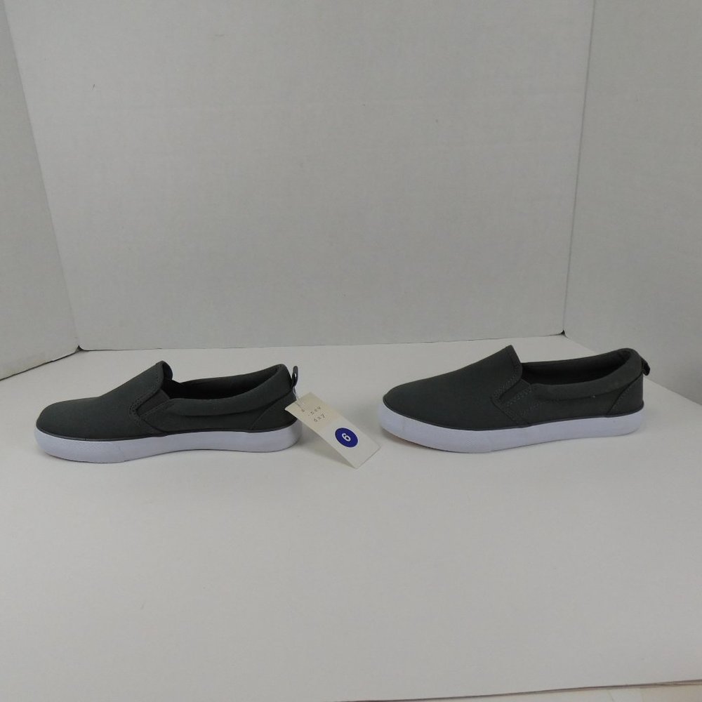 Women's Sneakers A New Day Slip On Shoes Gray Sz. 6 - Picture 4 of 10